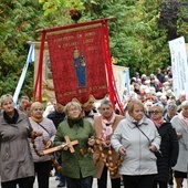 Pielgrzymka z różańcem w ręku