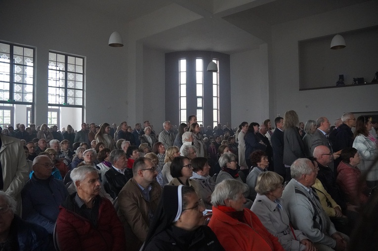 Poświęcenie kościoła pw. NMP Bolesnej we Wrocławiu-Strachocinie