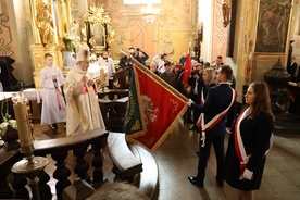 Sztandar poświęcił biskup ordynariusz.