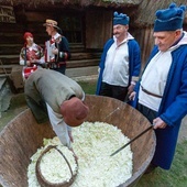 Dawne zwyczaje można zobaczyć w lubelskim skansenie.