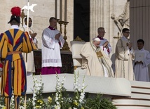 Franciszek kanonizował „świętych od migracji”