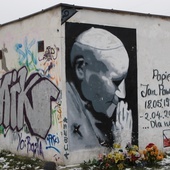 Jak mądrze odpowiedzieć na "szyderę" z Jana Pawła II?