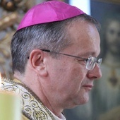Biskup zachęca do troski o chorych i dziękuje tym, którzy niosą im pomoc