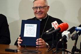 Biskup podpisze uchwały synodalne
