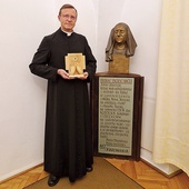 – Pragniemy wprowadzić relikwiarz do świątyni, aby z jeszcze większą ufnością i wiarą przyzywać wstawiennictwa błogosławionej – podkreśla ks. Jarosław Wojcieski.