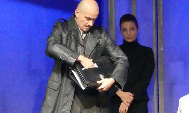 Aktorzy: Marta Gzowska-Sawicka i Rafał Sawicki razem na scenie w spektaklu "Prorok".