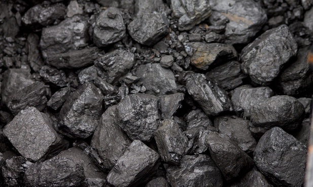 Urząd Ochrony Konkurencji i Konsumentów: niedobór węgla w składach spowodował wzrost cen