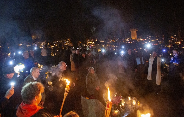 Wieczór Wszystkich Świętych w Złocieńcu