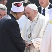 Bp Nafaa: niezwykła wartość obecności Papieża na Półwyspie Arabskim