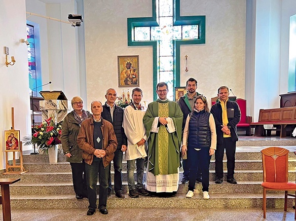 ▲	Pierwsze spotkanie w parafii pw. NMP Królowej Polski.
