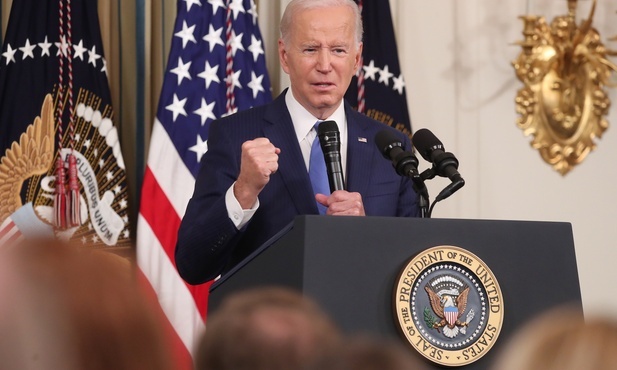 Biden: Zobaczymy, czy odzyskanie Chersonia zmieni sytuację w sprawie negocjacji pokojowych