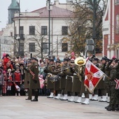 Mieszkańcy Lublina tłumnie uczestniczyli w uroczystościach w centrum miasta.
