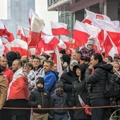 100 tysięcy biało-czerwonych flag w Warszawie