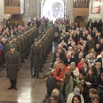 Nowy Sącz. Odsłonięcie tablicy upamiętniającej ks. ppłk. Andrzeja Niwę