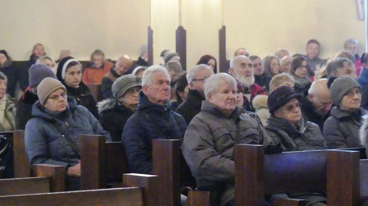 W kościele NSPJ w Bielsku-Białej na Mszy św. spotkali się uczestnicy Światowego Dnia Ubogich.