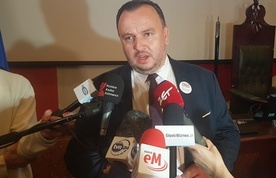 Śląskie. Marszałek Jakub Chełstowski przechodzi z PiS do opozycyjnego Ruchu Samorządowego "Tak! Dla Polski"