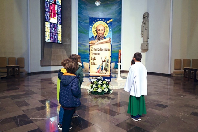 Pokażcie, jak przeżywacie Msze roratnie w swoich parafiach!  Na zdjęciu gotowe dekoracje w katowickiej katedrze  Chrystusa Króla.