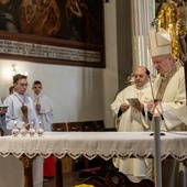 - W każdej godzinie trwania na straży przy Sercu Jezusa chcemy wypraszać miłosierdzie dla tych naszych braci i sióstr, którzy się zagubili - mówił bp Wiesław Szlachetka.