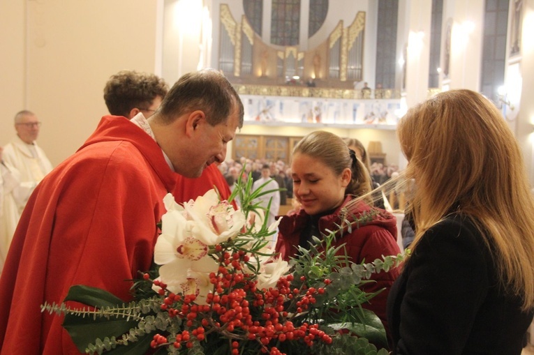 Tarnów. Poświęcenie organów w kościele Matki Bożej Szkaplerznej