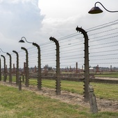 Śledztwa ws. oprawców z niemieckich obozów koncentracyjnych "spóźnienie o 30, 40 lat"
