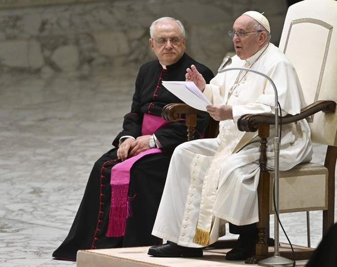 Papież Franciszek o kapłaństwie kobiet: nie ma na to miejsca, ale nie umniejsza to godności i roli kobiety