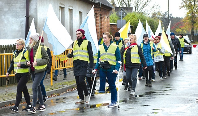 Pielgrzymka do Rokitna rozpoczyna się w każdą pierwszą sobotę miesiąca o godz. 7.20 przy ul. Rokitniańskiej w Międzyrzeczu.