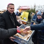 Wolontariusze Caritas AG na świątecznym jarmarku