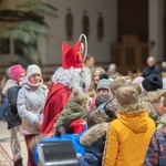 Święty biskup z prezentami w diecezji świdnickiej