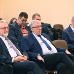 Świdnica. Konferencja "Fake newsem w katolika"