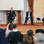 Świdnica. Konferencja "Fake newsem w katolika"