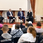 Świdnica. Konferencja "Fake newsem w katolika"