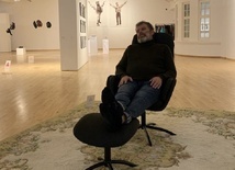 Krzesło modlitwy wstawienniczej: Karmelitanki ożywiły duchowo dzieło sztuki wystawione w muzeum