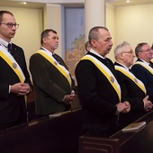 ▲	Spotkali się mężczyźni z pięciu działających w diecezji rad rycerskich.