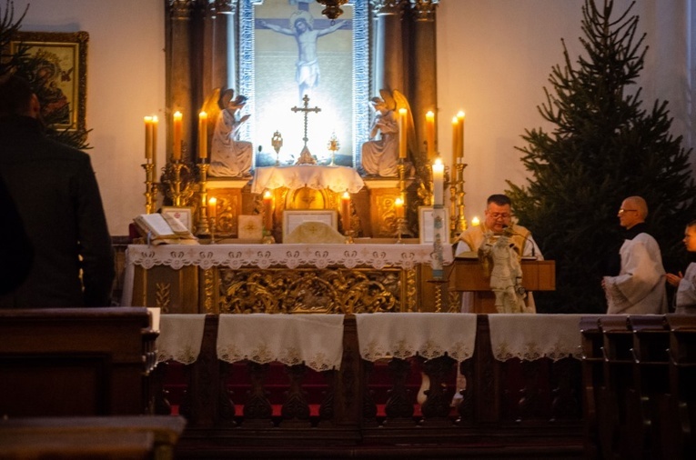 Tradycyjna Msza św. o Najświętszej Maryi Pannie w Adwencie