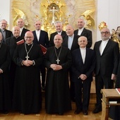 Papież Franciszek uhonorował 12 księży diecezji opolskiej