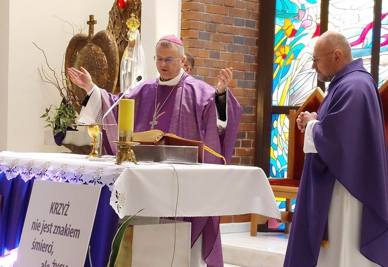 Biskup podziękował wolontariuszom Caritas za spełnianie uczynków miłosierdzia
