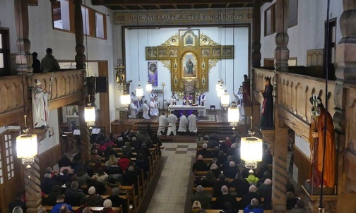 Wielkopostny diecezjalny dzień wspólnoty Domowego Kościoła odbył się w tym roku w Koniakowie.