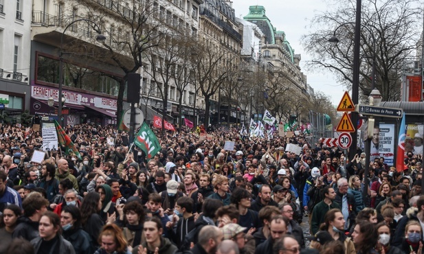 Rekordowa liczba demonstrantów w Paryżu; w całym kraju demonstrowało ponad milion osób