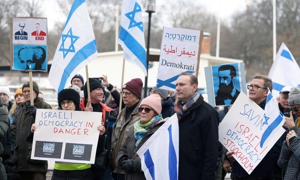 Izrael: Największy związek zawodowy ogłosił strajk generalny. Demonstranci znów przed parlamentem
