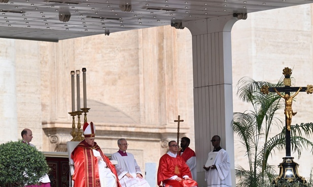 Papież w Niedzielę Palmową: odrzuceni i wykluczeni są żywymi ikonami Chrystusa
