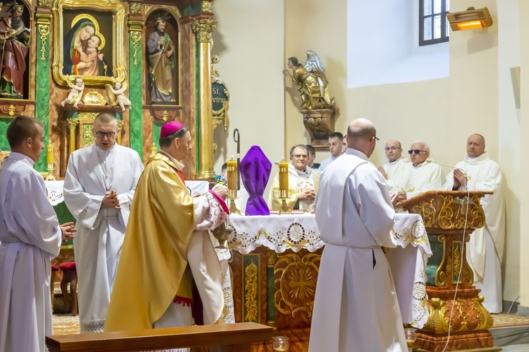 Kudowa-Zdrój. Msza Wieczerzy Pańskiej z bp. Adamem Bałabuchem