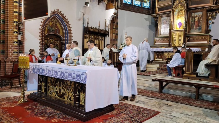 Wielki Czwartek w parafiach diecezji świdnickiej