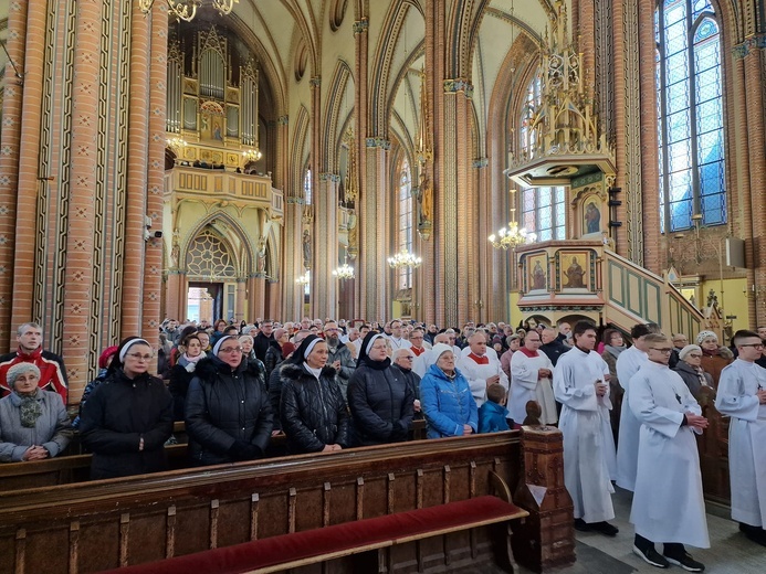 Wielki Czwartek w parafiach diecezji świdnickiej