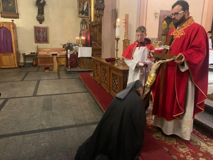 Liturgia Męki Pańskiej w parafiach diecezji świdnickiej