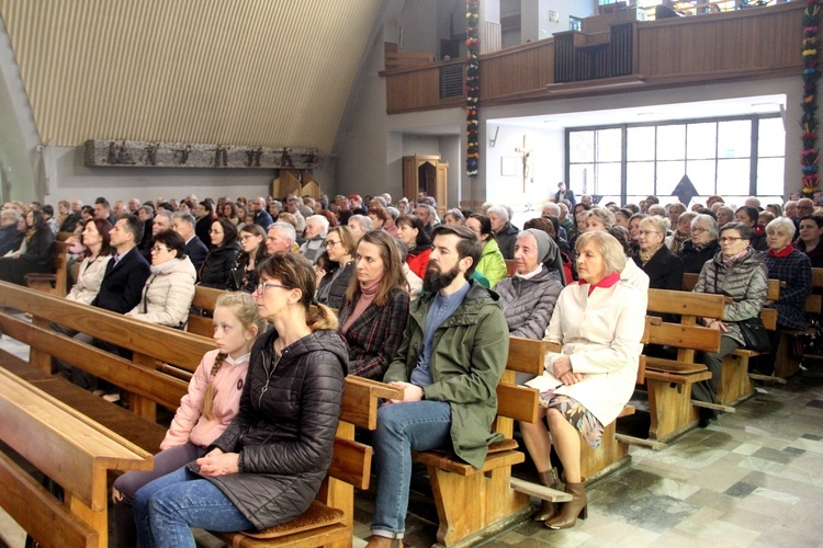 Kamionka Wielka. Wprowadzenie relikwii św. Faustyny