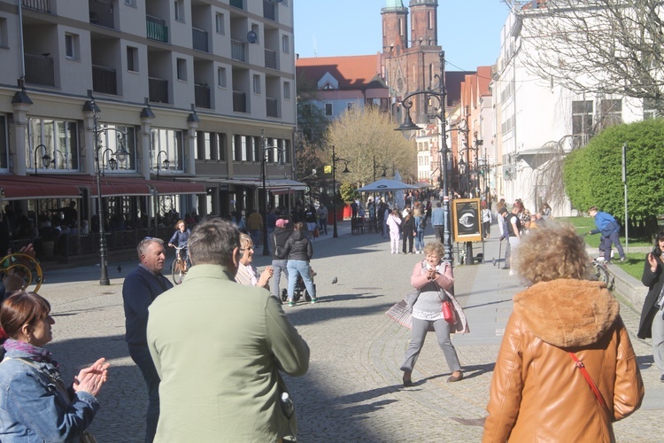 Obwieszczali Chrystusa Żyjącego