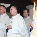Msza św. w Hałcnowie na rozpoczęcie 11. diecezjalnej pielgrzymki dp Łagiewnik - 2023