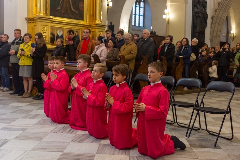 Katedra. Błogosławieństwo nowych ministrantów