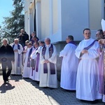 Ostatnie pożegnanie śp. ks. Mariana Kubeckiego w Dębowcu