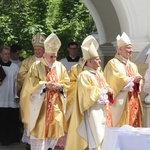 Pielgrzymka kapłanów diecezji tarnowskiej do Tuchowa